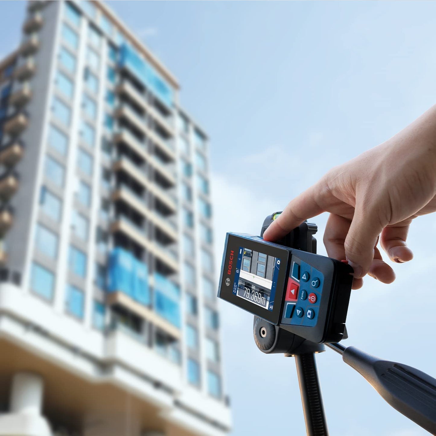 Bosch Professional Distanziometro laser GLM 150-27 C (telecamera integrata, batteria integrata 3,6 V, raggio azione: fino a 150 m, robusto, IP54, ± 1,5 mm*, batterie AA, cinturino da polso, custodia)